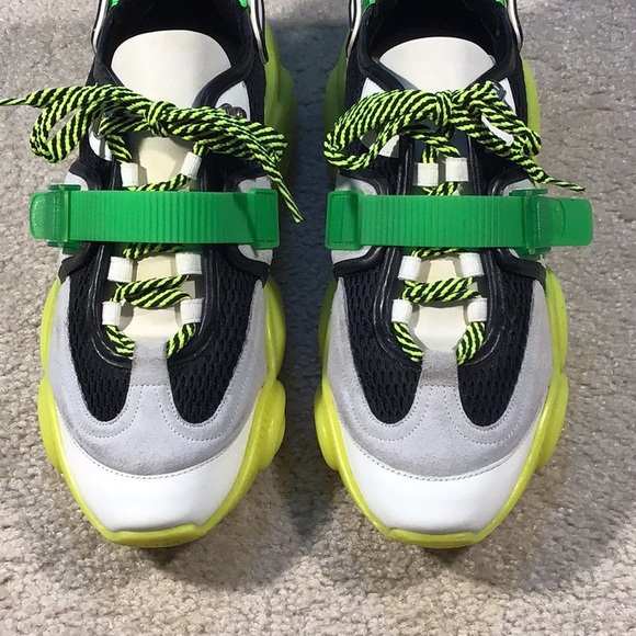 Moschino, made in Italy - Picture 2 of 7